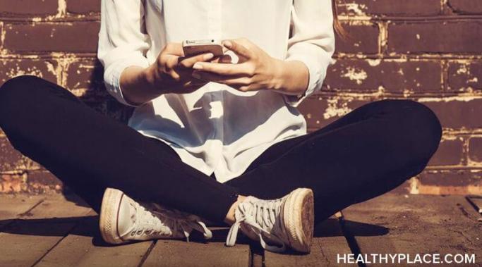 If you need mental health virtual support when you're alone, mental health apps can help. Find out why Wisdo is my favorite app for virtual support at HealthyPlace.