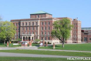 Psychiatric hospitals are available but how do you know if you need one? Find out which psychiatric problems require this type of care.